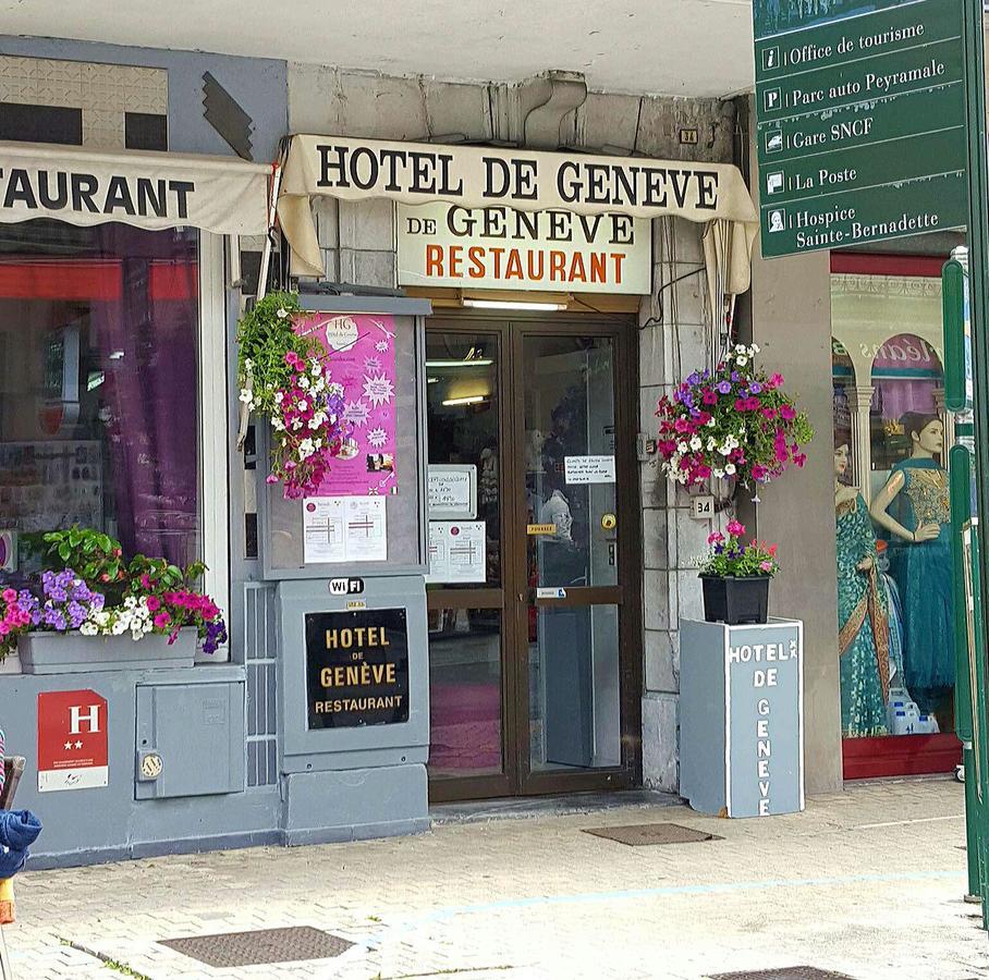 Hotel De Geneve Lourdes Bagian luar foto